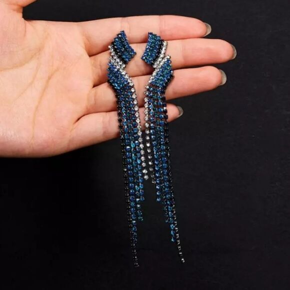 BLUE RHINESTONE‎ LONG DANGLE EARRINGS - Picture 2 of 4